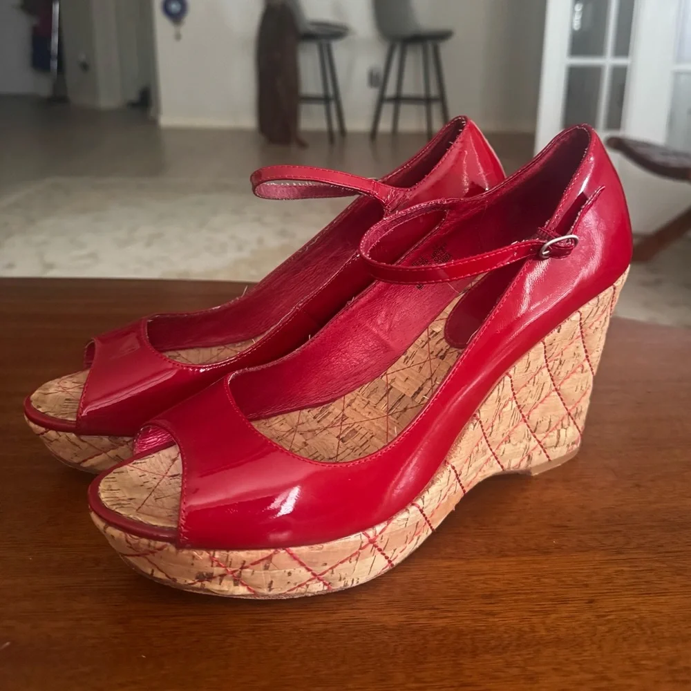 Ziginy Camille II Red Patent Leather Cork Wedge Mary Jane Peep Toe Sandals 9